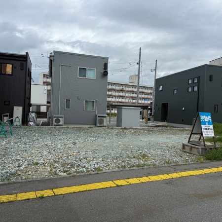 売地 東根市六田2丁目 53.04坪